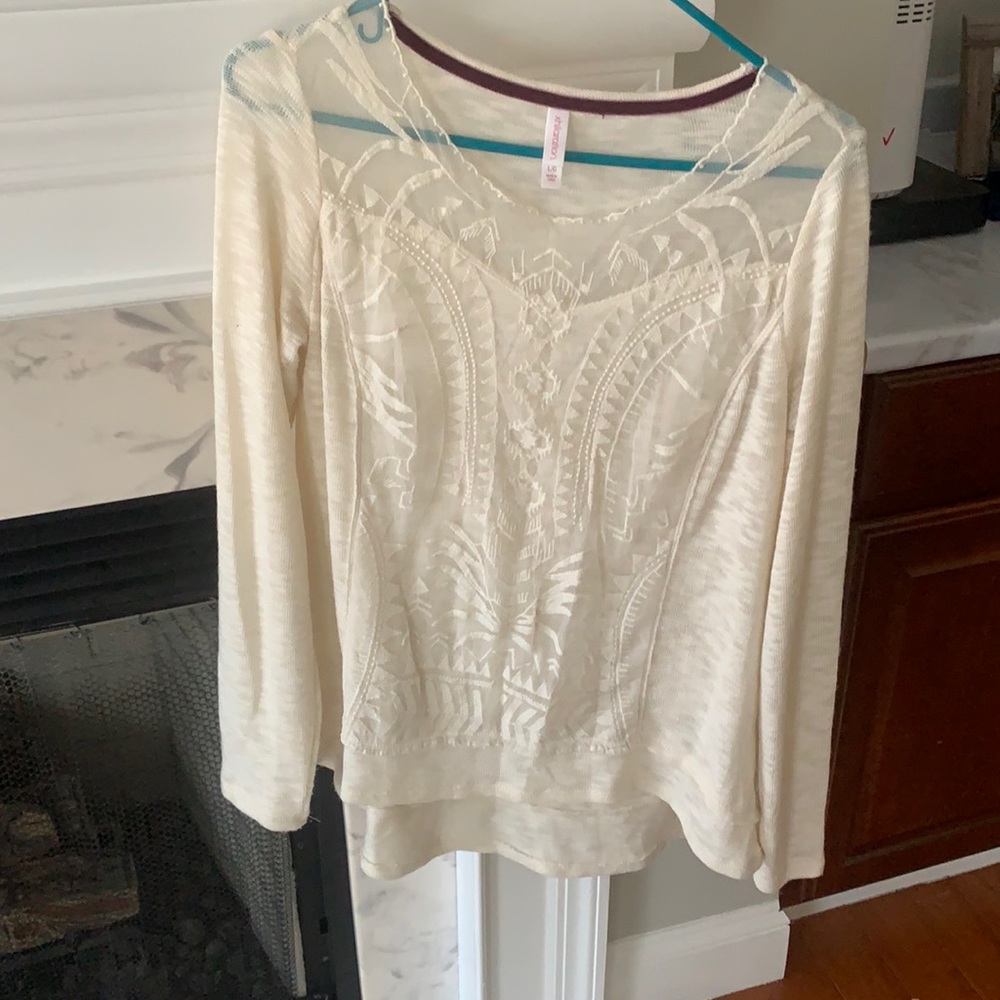 Cream sweater/shirt